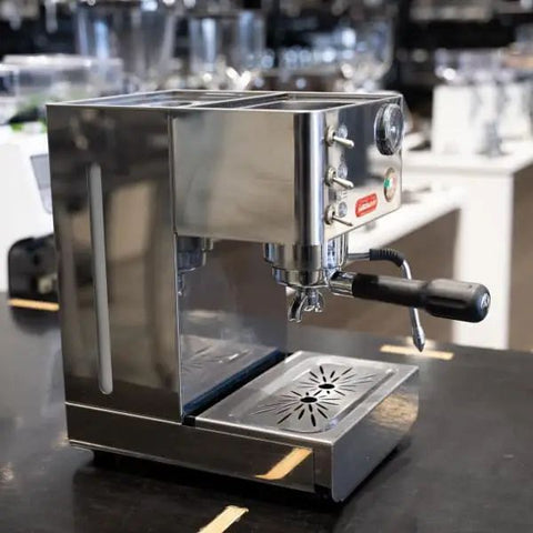 Top máy pha cà phê cho quán dưới 30 triệu – Lựa chọn tối ưu cho quán nhỏ, khởi nghiệp